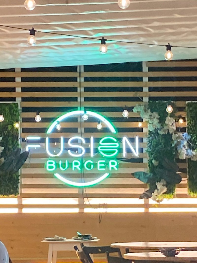 Fusion Burger Caletillas