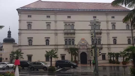 Museum Fuer Volkskultur - Schloss Porcia