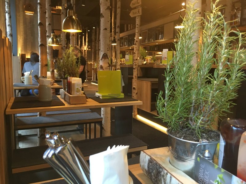 HANS IM GLUECK Burgergrill & Bar