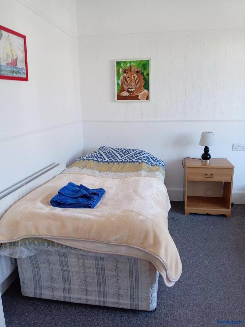 Amitie Bed & Breakfast Guest House