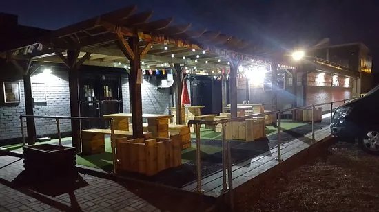 442 Bar & Grill