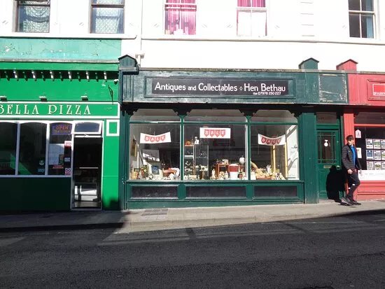 Antiques And Collectables Hen Bethau