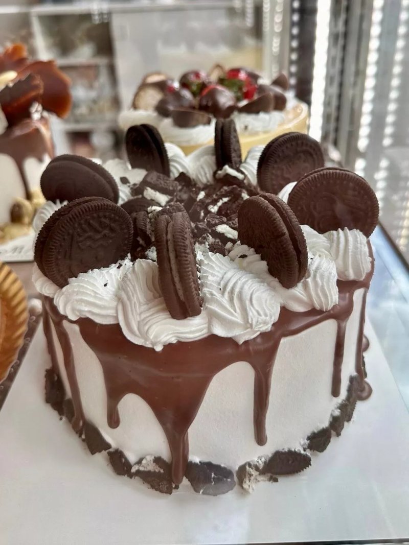 May Boulangerie & Patisserie