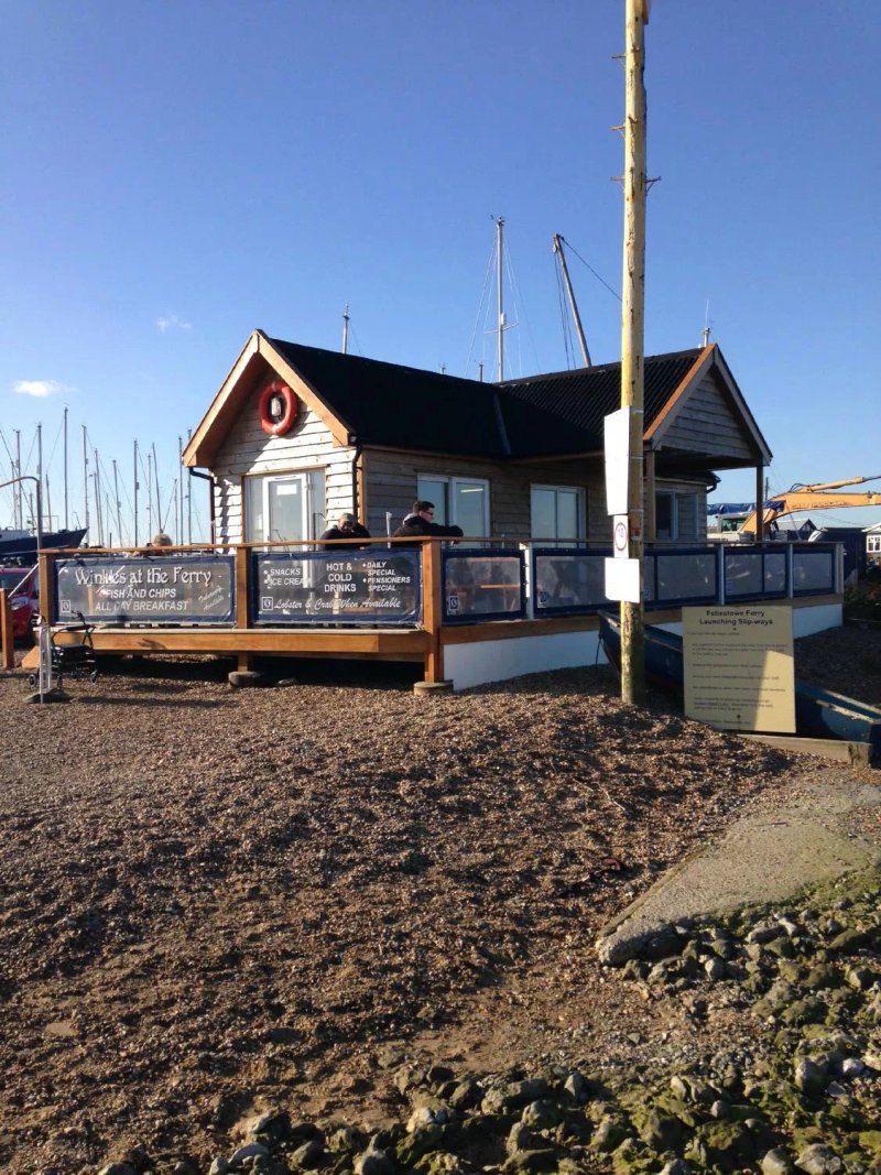 Winkles at the Ferry