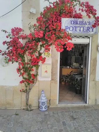 Teresa's Pottery - Casa Louart