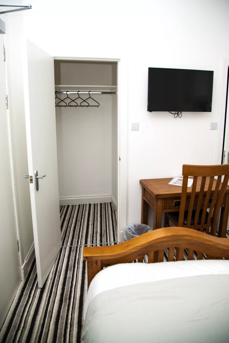 Maze Serviced Apartment