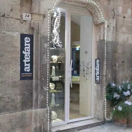 Artefare