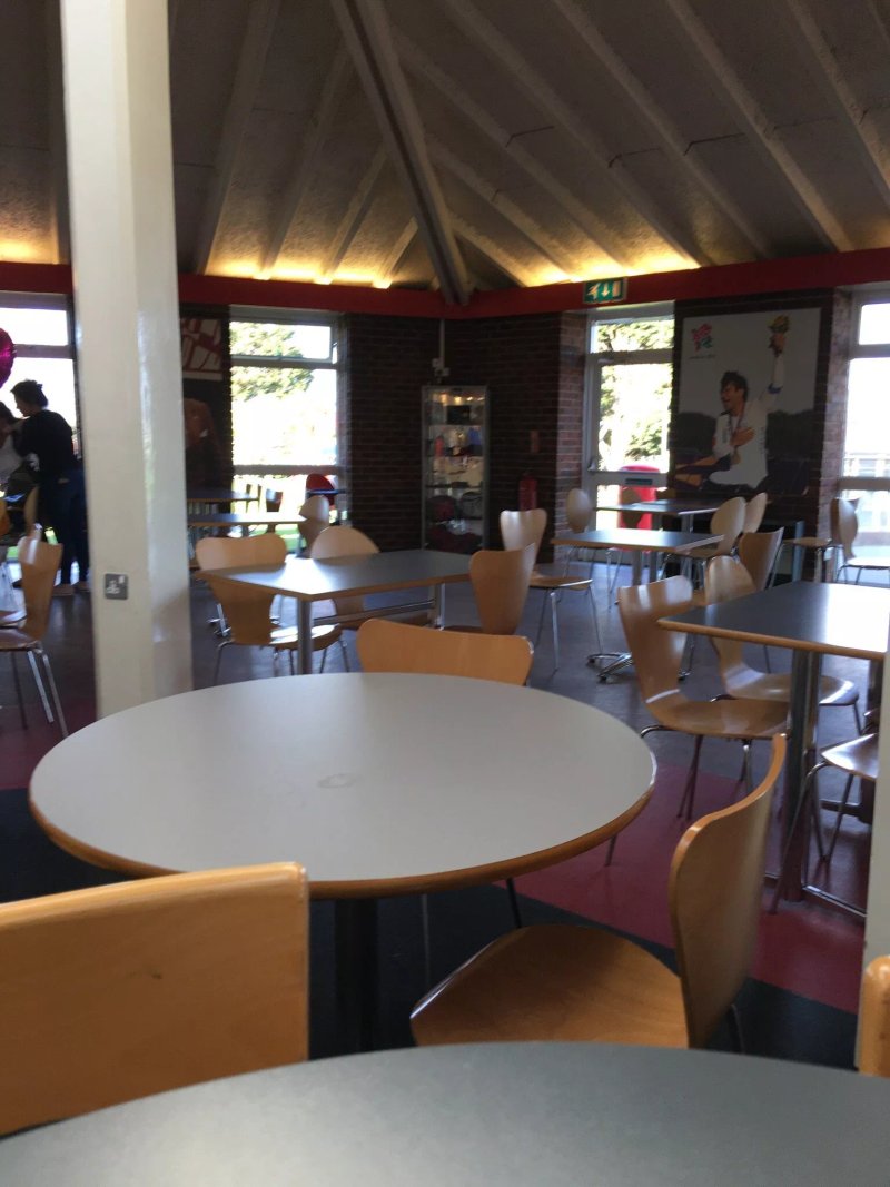 Kentagon Bar & Restaurant