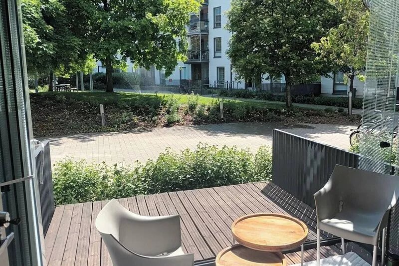 Open concept one bedroom apartment in an exquisite settlement.