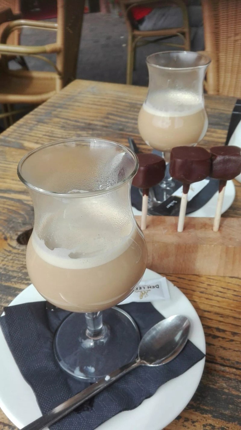 Cafe De Drie Paardjes