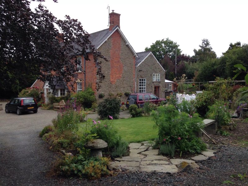 The Farm Snead & Ty Camlad Self Catering