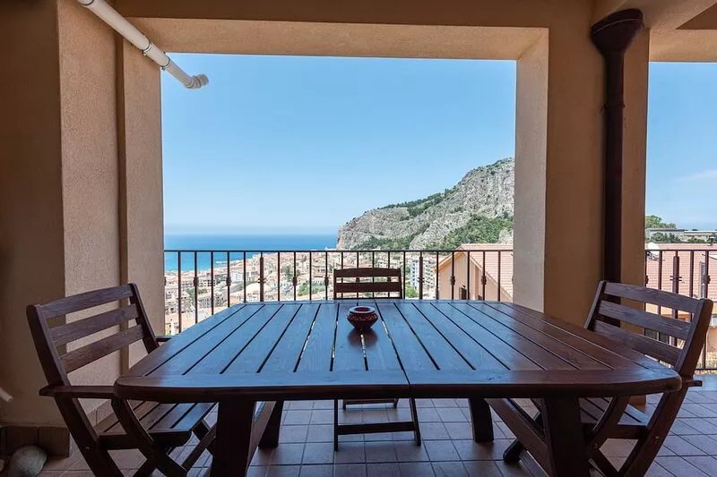 Apartment 'Moderno' with Sea View, Wi-Fi and Air Conditioning