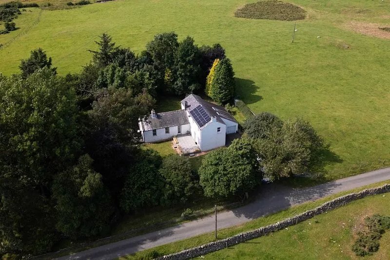 Country House & Garden with Scenic Views