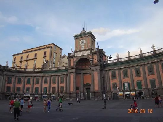 La chiesa San Michele a Port'Alba