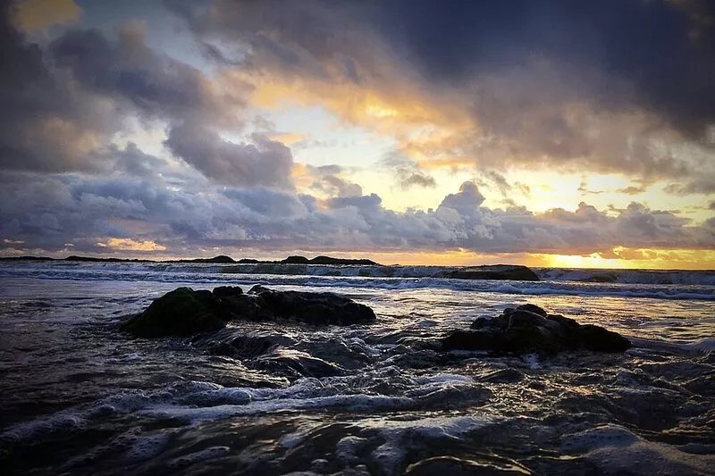 Out of the Blue: Spacious pet-friendly holiday home in Rhosneigr