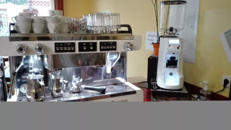 NATUKOLA Naturkostladen & Cafe
