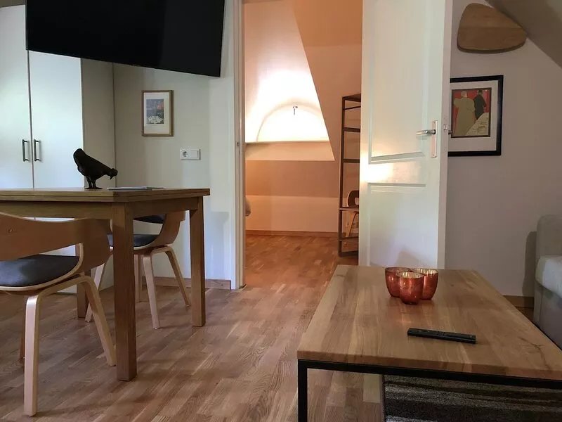 43 m2 luxury apartment with double jacuzzi and private Finnish sauna, in villa