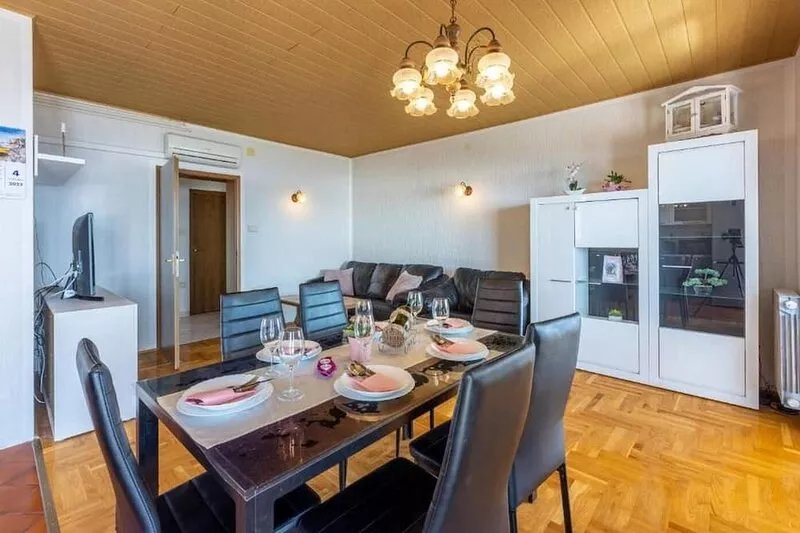 Apartment Klaudia (66591-A1) - Dramalj (Crikvenica)