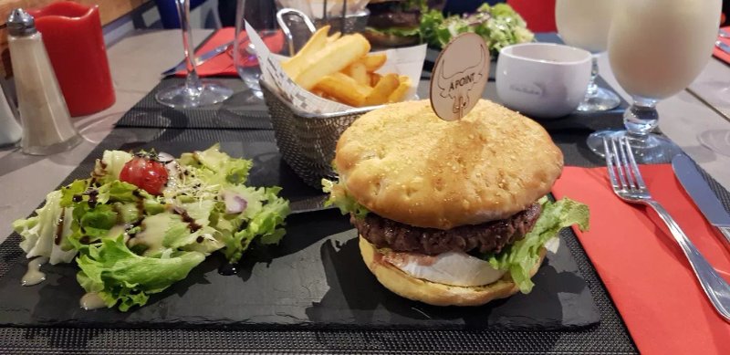 ParadoXe Cafe