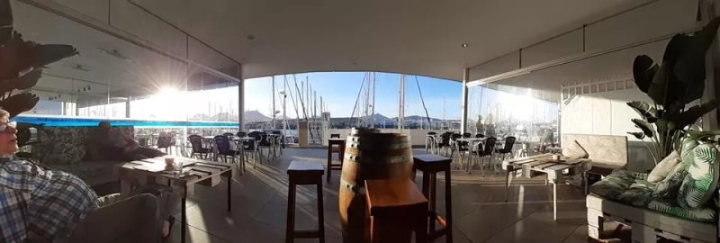 Jolly Roger Bar Cafeteria