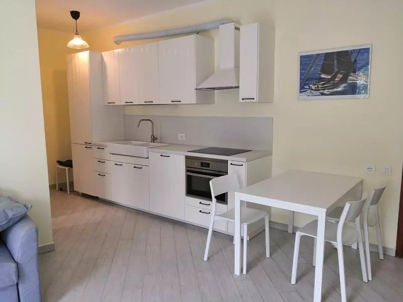 Apartment in a quiet area near the town center and the lake