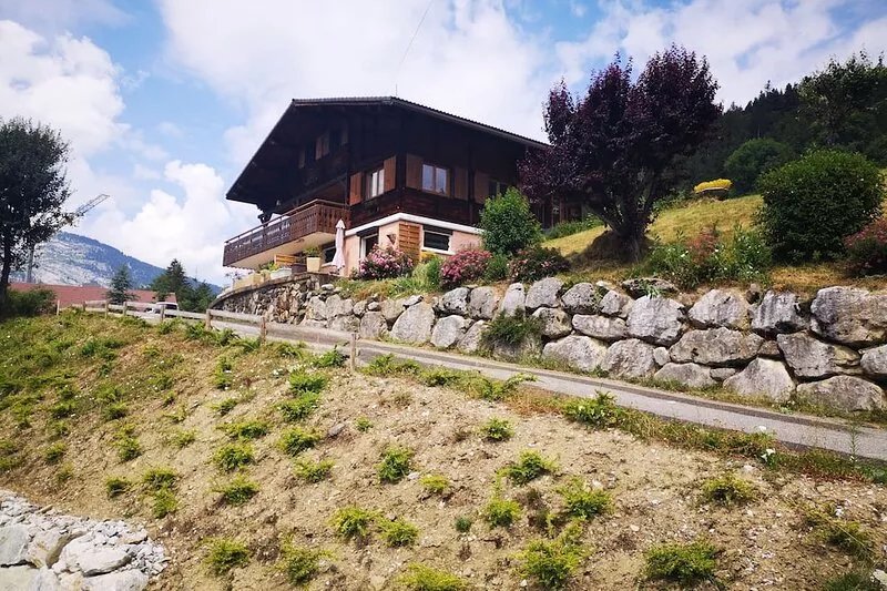 Savoyard apartment Type 2 3 *** beautiful mountain views, quiet location