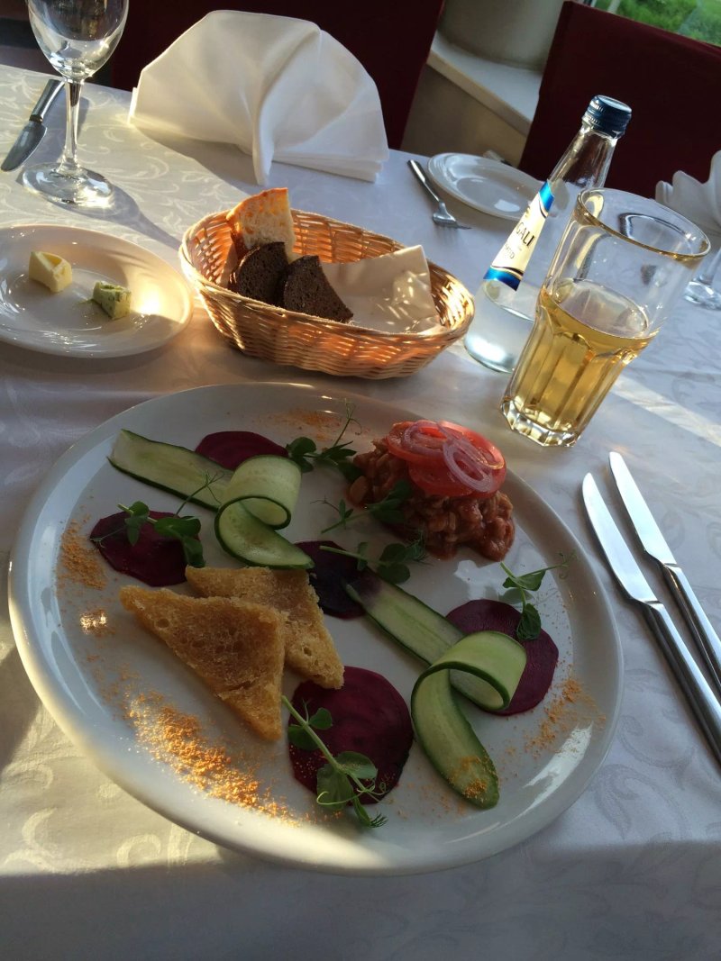 Restaurants & cafés
