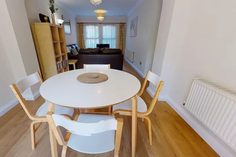 Rewley Road Oxford Holiday Let 2 Bed & Sleeps 4