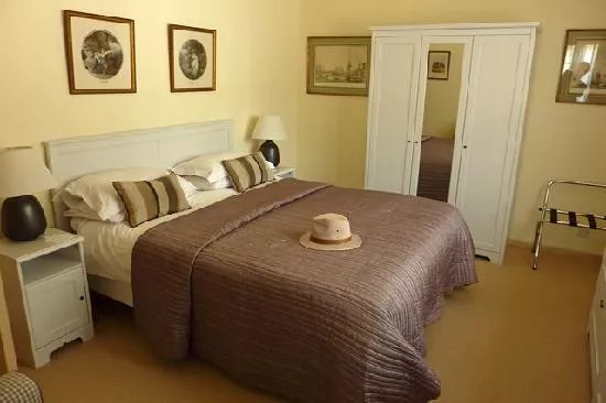 Shenberrow Hill B&B