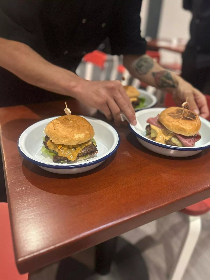 Annie's Classic American Diner