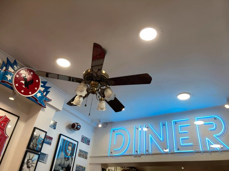Alistairs American Diner