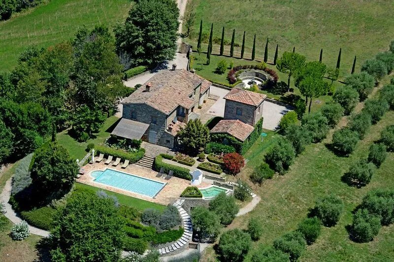 Luxury farmhouse in the beautiful Niccone Valley