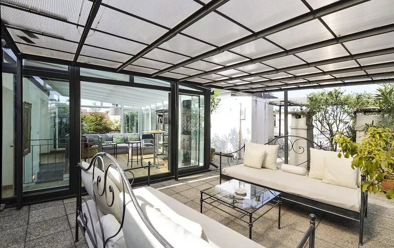 PENTHOUSE ON TWO LEVELS WITH BEAUTIFUL TERRACE