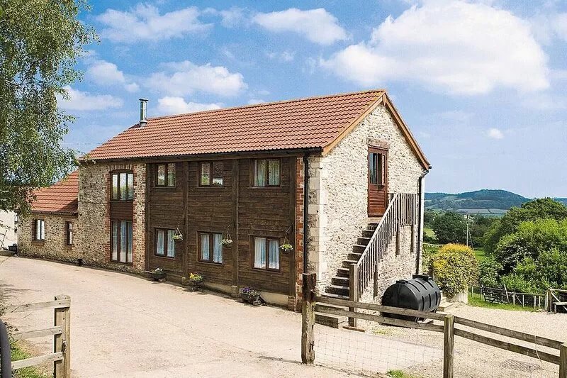 5 bedroom accommodation in Colyford, near Seaton