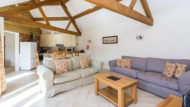 Classic Cotswold Home Near Littleworth - Flower Barn