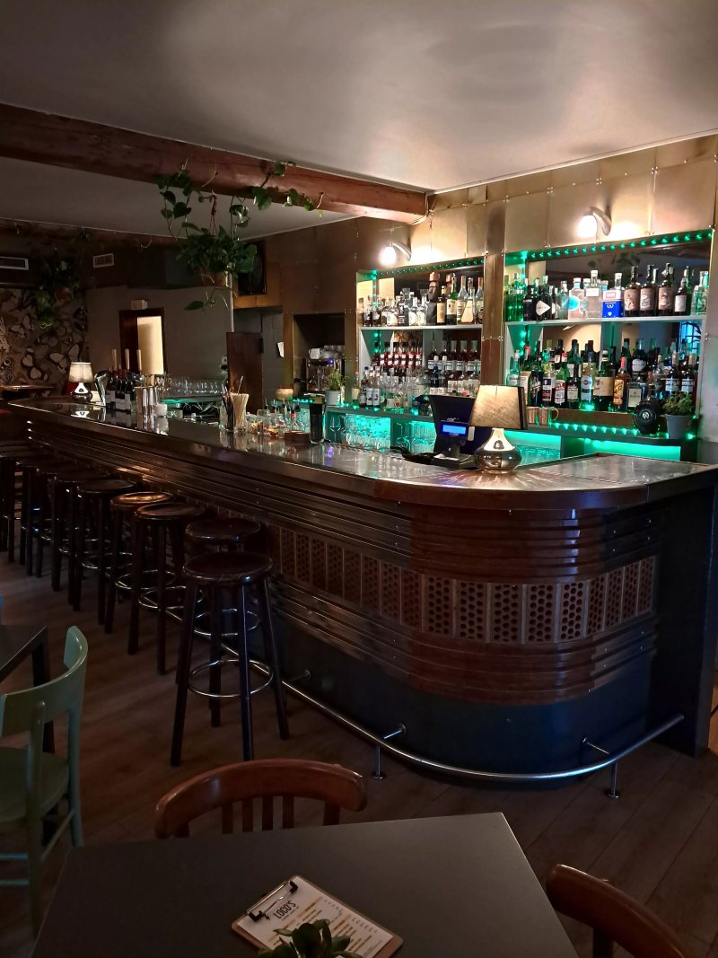 Loco's Cocktails Bar