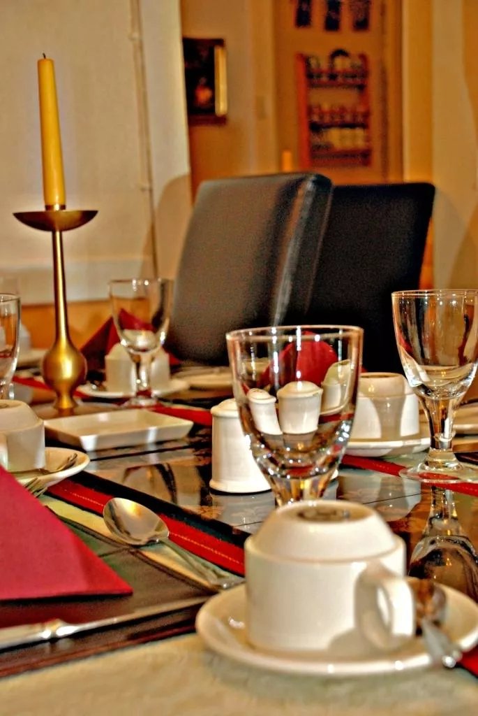 Lyncliff Hotel