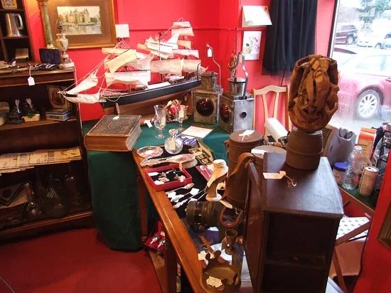 Kilcreggan Antiques