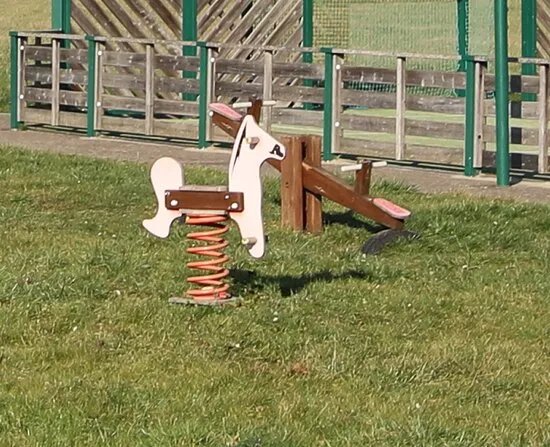 Aire de jeux de Jully-les-Buxy