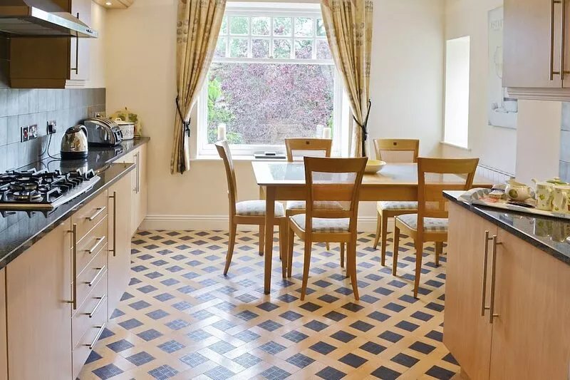 Renovated in 2019, this light and airy first floor apartment boasts lovely