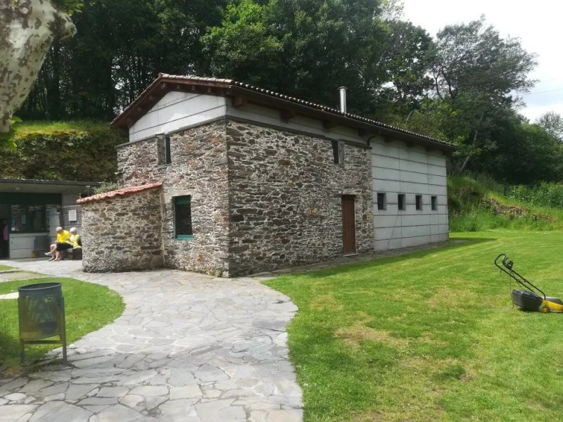 Albergue de peregrinos de Hospital de Bruma