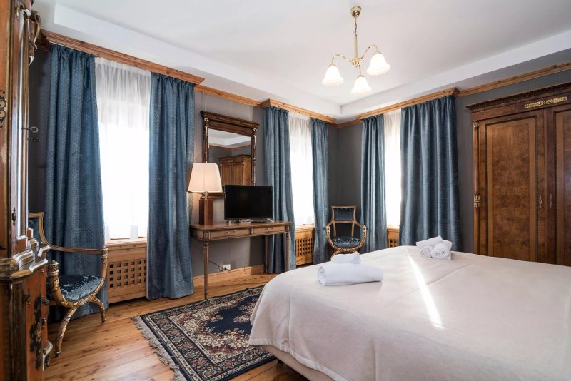 Cador Hotel
