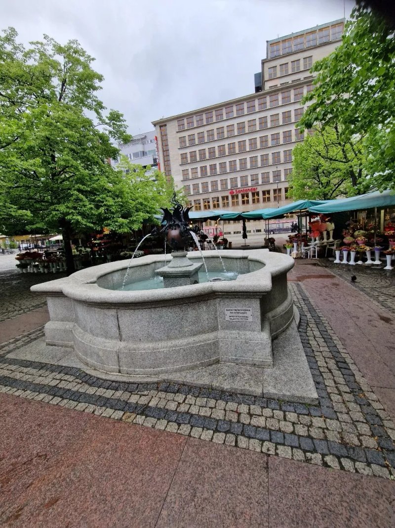 Dragons Fountain ( Fontanna Smoki )