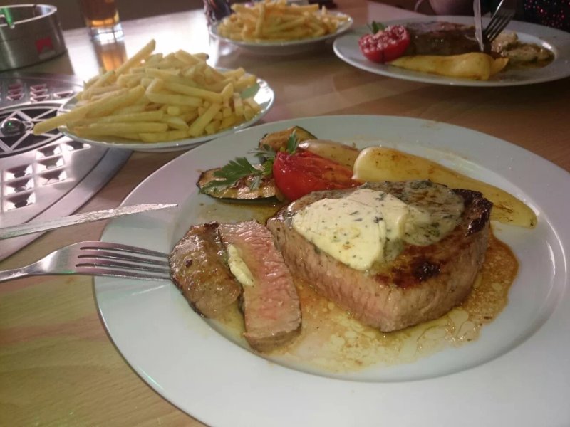 PUB Restaurant