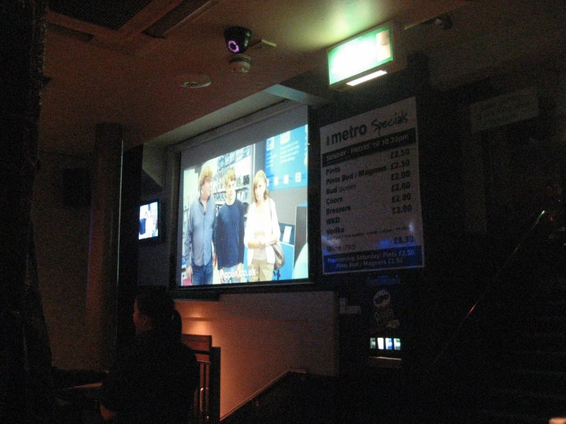 Metro Bar