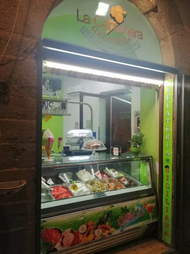 La Cantunera