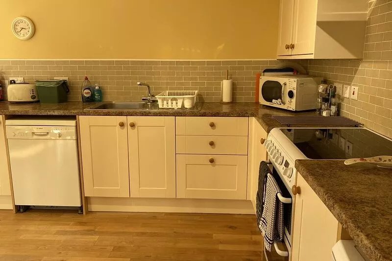 Spacious 2 bed cottage in rural location. Single storey, child friendly