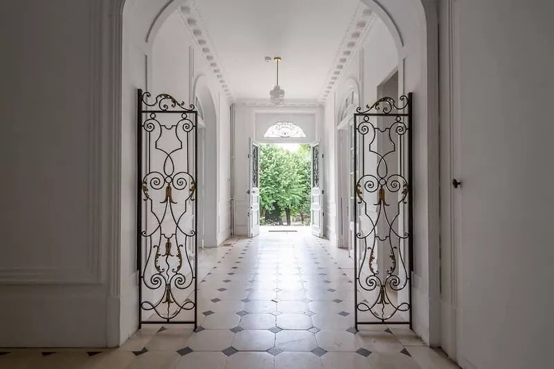 PrivateLodge - Villa with pool on the banks of the Marne