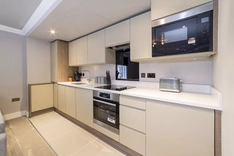 Bootham House Apartment 7 - sleeps 6 guests  in 2 bedrooms