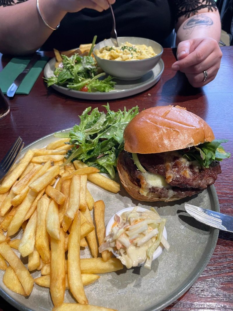 Brude's Bistro